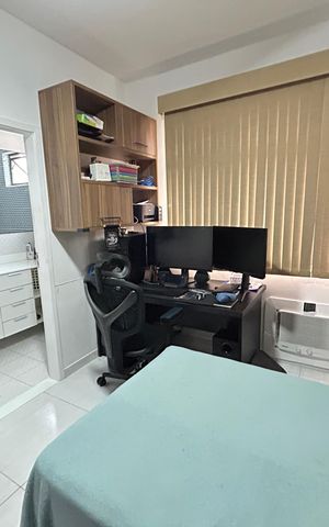 Casa de condomínio à venda com 215m², 3 quartos e 3 vagasQuarto 3 - Suíte