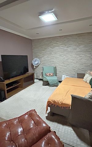 Casa de condomínio à venda com 215m², 3 quartos e 3 vagasSala