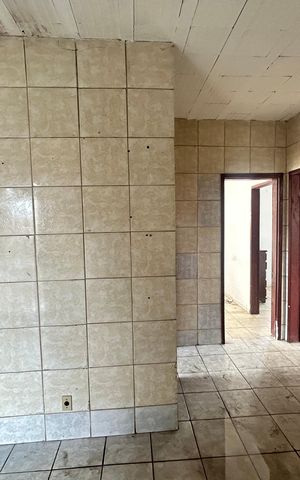 Casa à venda com 360m², 1 quarto e 1 vaga