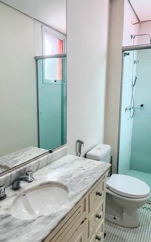 Apartamento para alugar com 138m², 4 quartos e 3 vagas