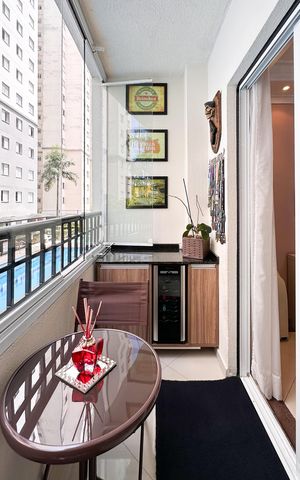 Apartamento à venda com 87m², 2 quartos e 1 vaga Apartamento à venda com 87m², 2 quartos e 1 vagaSacada