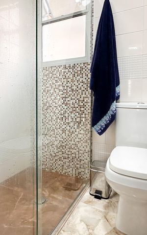 Apartamento à venda com 87m², 2 quartos e 1 vaga Apartamento à venda com 87m², 2 quartos e 1 vagaBanheiro da Suíte