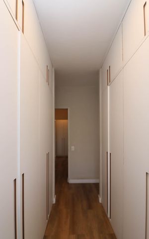 Apartamento à venda com 150m², 3 quartos e 2 vagas Apartamento à venda com 150m², 3 quartos e 2 vagasCloset da suíte