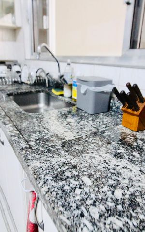 Casa para alugar com 350m², 3 quartos e 2 vagas Casa para alugar com 350m², 3 quartos e 2 vagasCozinha