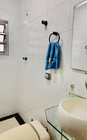 Casa para alugar com 350m², 3 quartos e 2 vagas Casa para alugar com 350m², 3 quartos e 2 vagasLavabo