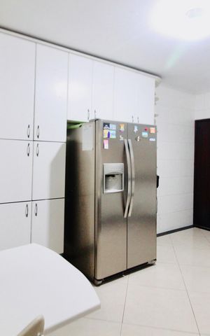 Casa para alugar com 350m², 3 quartos e 2 vagas Casa para alugar com 350m², 3 quartos e 2 vagasCozinha
