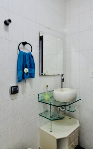 Casa para alugar com 350m², 3 quartos e 2 vagas Casa para alugar com 350m², 3 quartos e 2 vagasLavabo