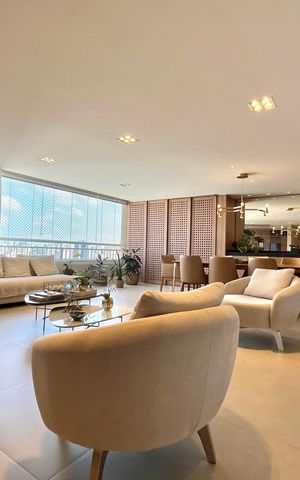 Apartamento à venda com 168m², 3 quartos e 4 vagas Apartamento à venda com 168m², 3 quartos e 4 vagasSala