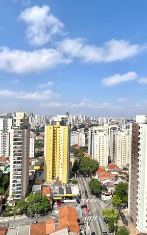 Apartamento à venda com 168m², 3 quartos e 4 vagas Apartamento à venda com 168m², 3 quartos e 4 vagasVista da Suíte 1