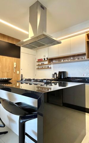 Apartamento à venda com 168m², 3 quartos e 4 vagas Apartamento à venda com 168m², 3 quartos e 4 vagasCozinha