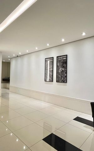 Apartamento à venda com 168m², 3 quartos e 4 vagas Apartamento à venda com 168m², 3 quartos e 4 vagasHall social