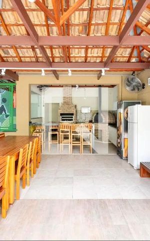 Apartamento à venda com 168m², 3 quartos e 4 vagas Apartamento à venda com 168m², 3 quartos e 4 vagasÁrea comum - Churrasqueira