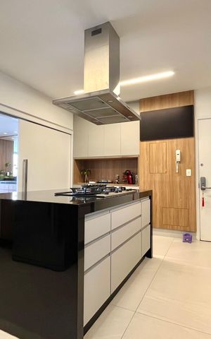 Apartamento à venda com 168m², 3 quartos e 4 vagas Apartamento à venda com 168m², 3 quartos e 4 vagasCozinha