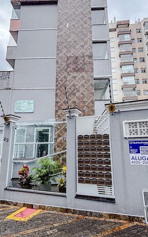 Apartamento para alugar com 52m², 2 quartos e 1 vagaFachada com Placa