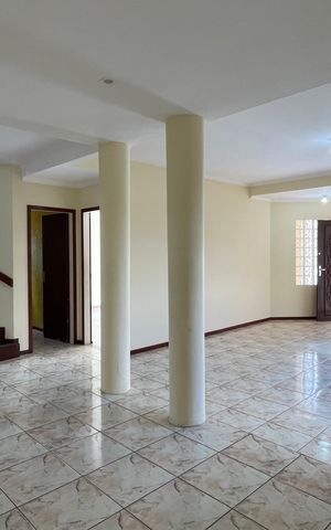 Casa para alugar com 293m², 4 quartos e 3 vagas Casa para alugar com 293m², 4 quartos e 3 vagasSala