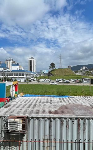 Casa para alugar com 293m², 4 quartos e 3 vagas Casa para alugar com 293m², 4 quartos e 3 vagasVista do Quarto 2
