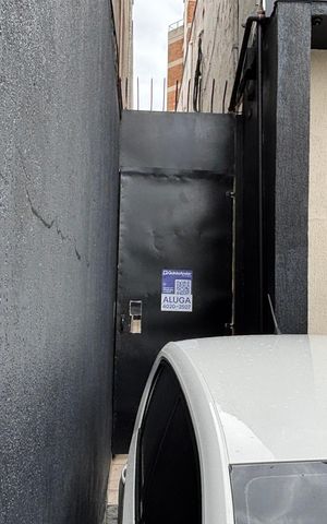 Casa para alugar com 82m², 2 quartos e 1 vaga Casa para alugar com 82m², 2 quartos e 1 vagaFachada