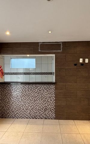 Casa para alugar com 82m², 2 quartos e 1 vaga Casa para alugar com 82m², 2 quartos e 1 vagaSala