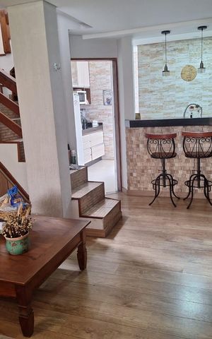 Casa para alugar com 100m², 3 quartos e 1 vaga Casa para alugar com 100m², 3 quartos e 1 vagaSala