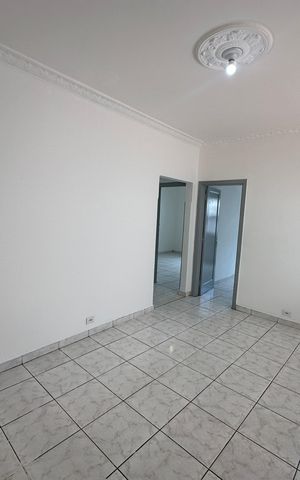 Apartamento para alugar com 60m², 2 quartos e sem vaga Apartamento para alugar com 60m², 2 quartos e sem vagaSala