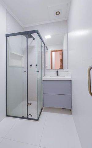 Casa de condomínio para alugar com 85m², 3 quartos e 2 vagas Casa de condomínio para alugar com 85m², 3 quartos e 2 vagasBanheiro