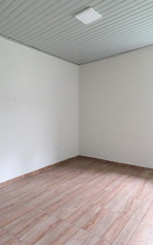 Casa para alugar com 40m², 1 quarto e sem vagaQuarto 