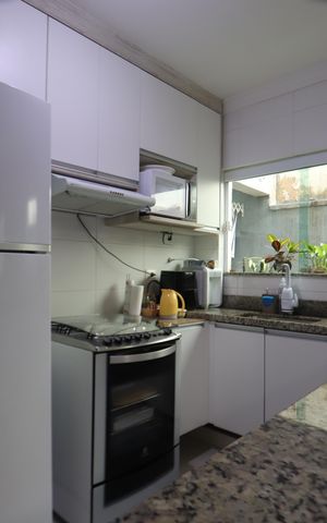 Casa de condomínio à venda com 60m², 2 quartos e 1 vagaCozinha
