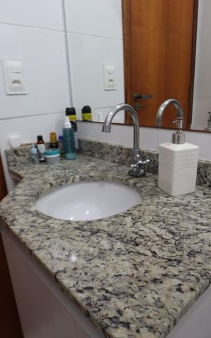 Casa de condomínio à venda com 60m², 2 quartos e 1 vagaBanheiro Social