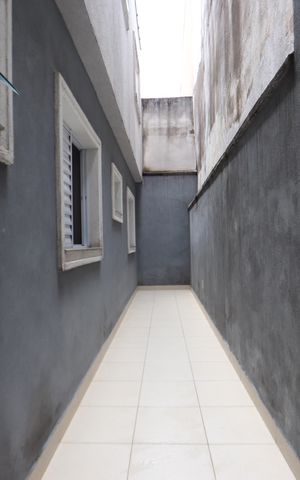 Casa de condomínio à venda com 60m², 2 quartos e 1 vagaCorredor Lateral