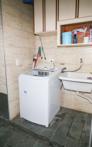 Casa para alugar com 110m², 5 quartos e 2 vagas Casa para alugar com 110m², 5 quartos e 2 vagasÁrea de Serviço