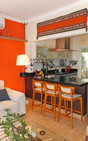 Casa de condomínio para alugar com 100m², 2 quartos e 2 vagasSala