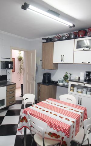 Casa para alugar com 117m², 3 quartos e 2 vagasCozinha