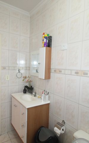 Casa para alugar com 117m², 3 quartos e 2 vagasBanheiro 2