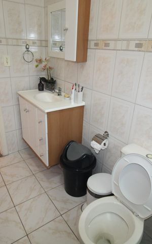 Casa para alugar com 117m², 3 quartos e 2 vagasBanheiro 2
