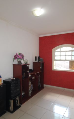 Casa para alugar com 117m², 3 quartos e 2 vagasQuarto 1