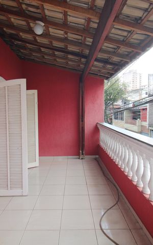 Casa para alugar com 117m², 3 quartos e 2 vagasQuarto 2 - Varanda