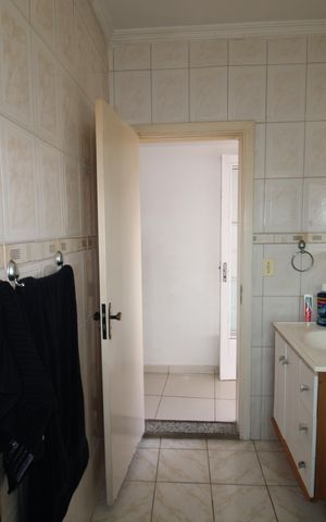 Casa para alugar com 117m², 3 quartos e 2 vagasBanheiro