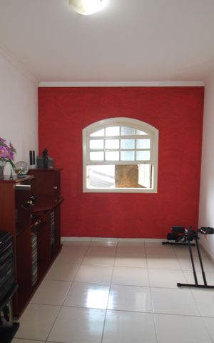 Casa para alugar com 117m², 3 quartos e 2 vagasQuarto 1