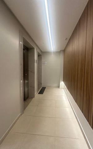 Apartamento para alugar com 62m², 2 quartos e 1 vaga Apartamento para alugar com 62m², 2 quartos e 1 vagaHall de entrada