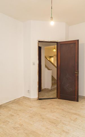 Casa para alugar com 50m², 4 quartos e 2 vagasSuíte