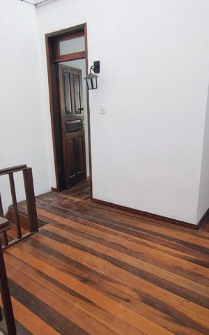Casa para alugar com 118m², 5 quartos e 2 vagas Casa para alugar com 118m², 5 quartos e 2 vagasCorredor quartos