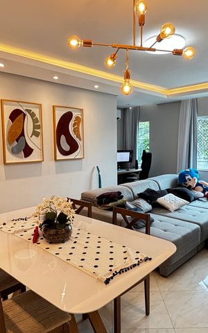 Casa à venda com 243m², 3 quartos e 5 vagas Casa à venda com 243m², 3 quartos e 5 vagasSala