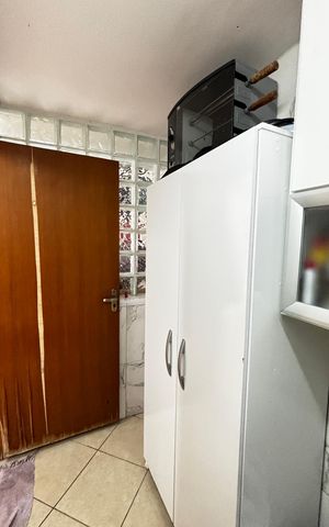 Casa à venda com 243m², 3 quartos e 5 vagas Casa à venda com 243m², 3 quartos e 5 vagasÁrea de serviço