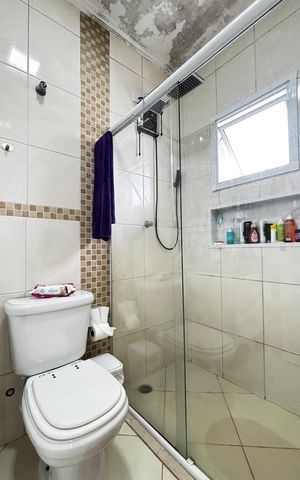 Casa à venda com 243m², 3 quartos e 5 vagas Casa à venda com 243m², 3 quartos e 5 vagasBanheiro da Suíte