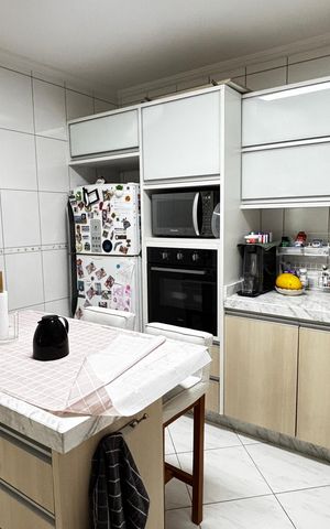 Casa à venda com 243m², 3 quartos e 5 vagas Casa à venda com 243m², 3 quartos e 5 vagasCozinha