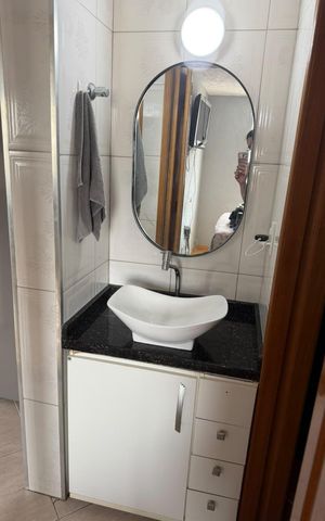 Apartamento à venda com 56m², 2 quartos e 1 vaga Apartamento à venda com 56m², 2 quartos e 1 vagaBanheiro
