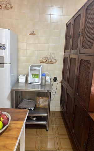 Casa de condomínio à venda com 325m², 3 quartos e 10 vagas Casa de condomínio à venda com 325m², 3 quartos e 10 vagasCozinha