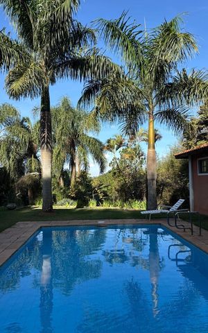 Casa de condomínio à venda com 325m², 3 quartos e 10 vagas Casa de condomínio à venda com 325m², 3 quartos e 10 vagasPiscina