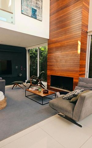 Casa de condomínio à venda com 400m², 4 quartos e 4 vagasSala