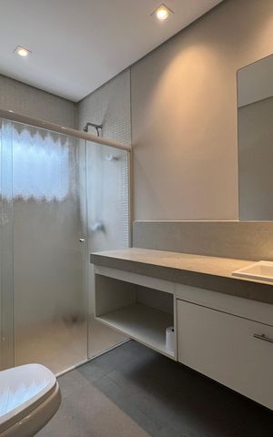 Casa de condomínio à venda com 400m², 4 quartos e 4 vagasBanheiro 3